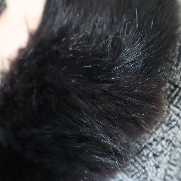 LUXURIOUS WOOL & FAUX FUR JACKET - Picture 4 of 9